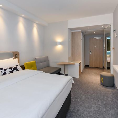 Holiday Inn Express Goettingen By Ihg Göttingen Exterior foto