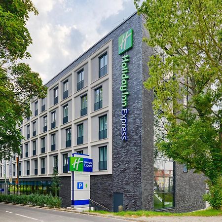 Holiday Inn Express Goettingen By Ihg Göttingen Exterior foto