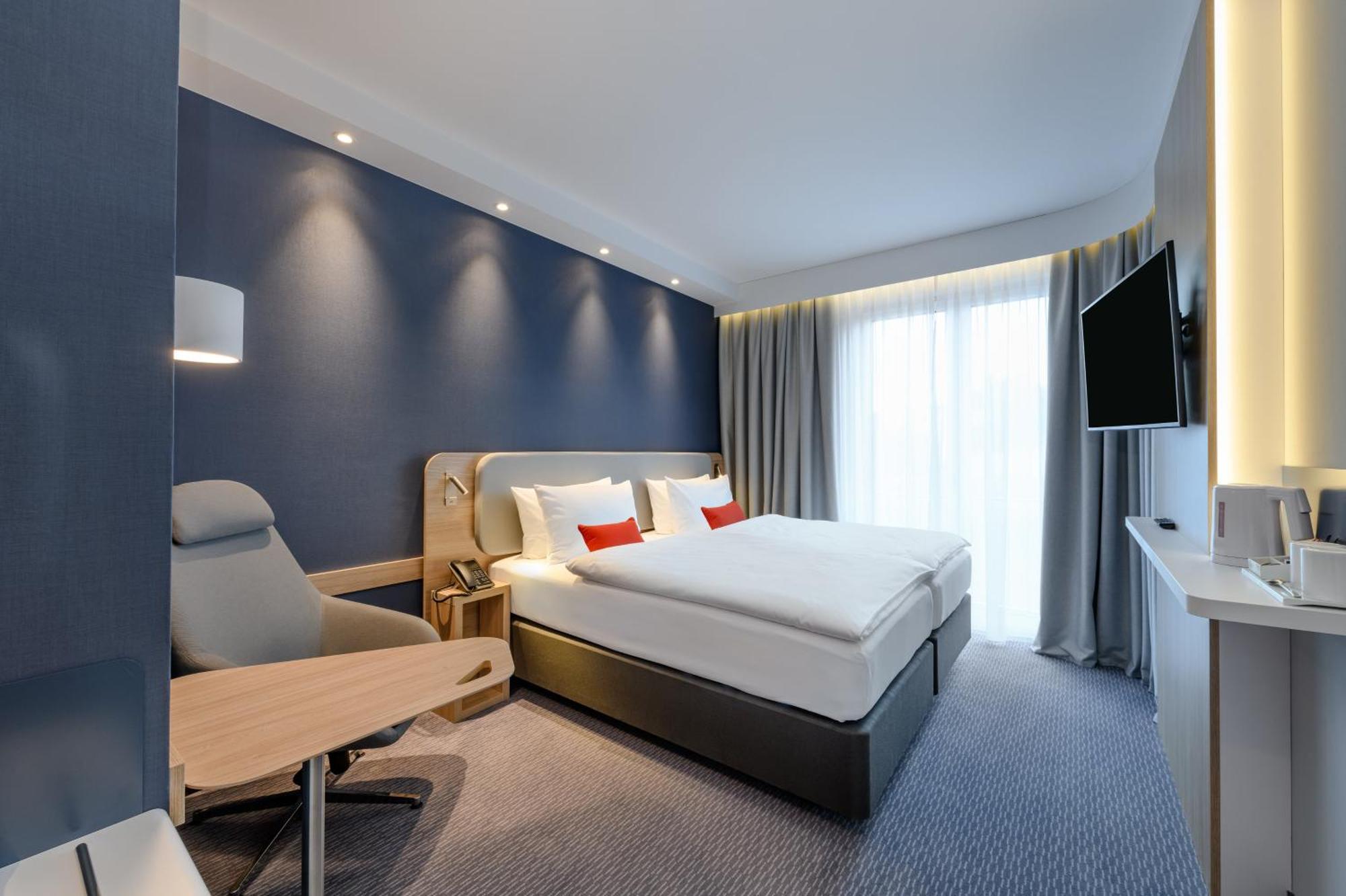 Holiday Inn Express Goettingen By Ihg Göttingen Exterior foto