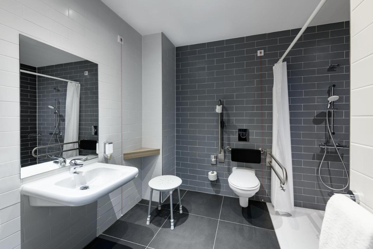 Holiday Inn Express Goettingen By Ihg Göttingen Exterior foto